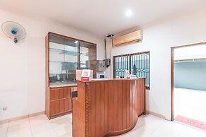 Super OYO 2034 Eden Guest House