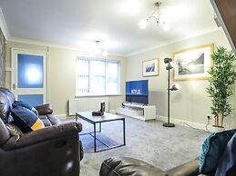 Tudors eSuites Four Bedroom House