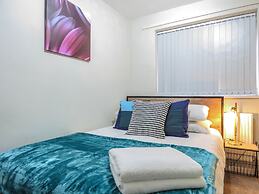 Tudors eSuites Four Bedroom House