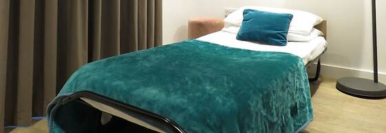 Tudors eSuites Four Bedroom House