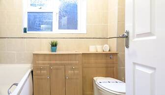 Tudors eSuites Four Bedroom House