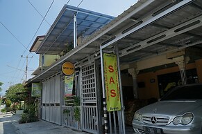 SPOT ON 1854 Sepinggan Asri Syariah Guesthouse