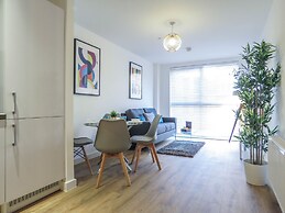 Tudors eSuites Birmingham Canalside Apartments