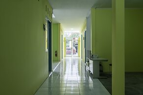 OYO Life 1889 Mbuahpage