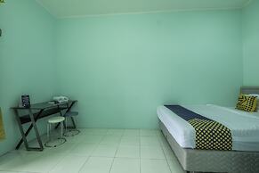 OYO Life 1889 Mbuahpage