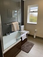 UIST Travel Accommodation