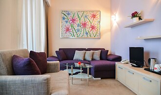 Tami Residence