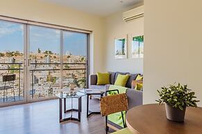 Wild Jordan Center Lodges