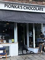 Higgihaus at 3a Cheltenham Lane Bristol