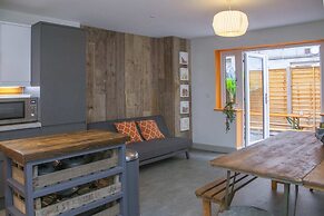 Higgihaus at 3a Cheltenham Lane Bristol