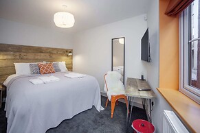 Higgihaus at 3b Cheltenham Lane Bristol