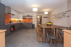 Higgihaus at 3b Cheltenham Lane Bristol