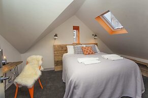 Higgihaus at 3b Cheltenham Lane Bristol