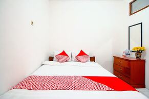 Super OYO 1788 House 24