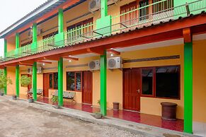 Super OYO 1788 House 24