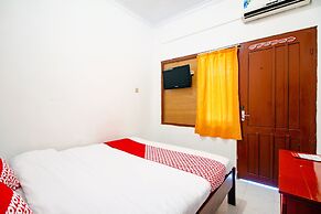 Super OYO 1788 House 24