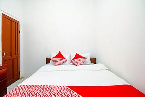 Super OYO 1788 House 24