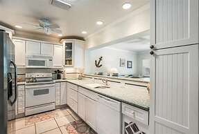 Sand N Suds 3 Bedroom Home by RedAwning