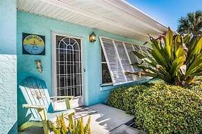 Sand N Suds 3 Bedroom Home by RedAwning