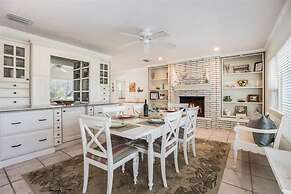 Sand N Suds 3 Bedroom Home by RedAwning