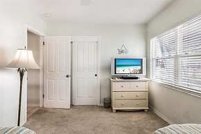 Sand N Suds 3 Bedroom Home by RedAwning