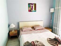 Monad Apartment Sapfous