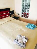 Monad Apartment Sapfous