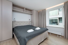 8ERA Business Executive Rotermanni Apts