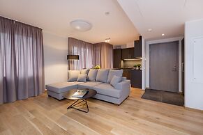 8ERA Business Executive Rotermanni Apts