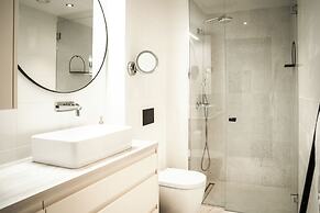 8ERA Business Executive Rotermanni Apts