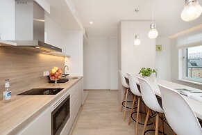 8ERA Business Executive Rotermanni Apts