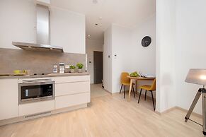 8ERA Business Executive Rotermanni Apts