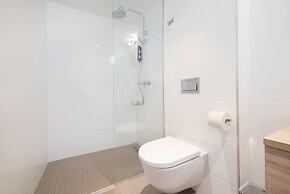 8ERA Business Executive Rotermanni Apts