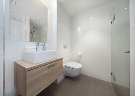 8ERA Business Executive Rotermanni Apts