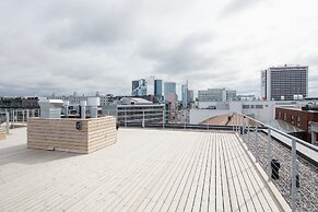 8ERA Business Executive Rotermanni Apts