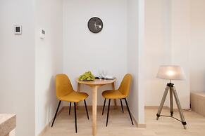 8ERA Business Executive Rotermanni Apts