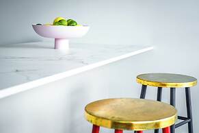 8ERA Business Executive Rotermanni Apts