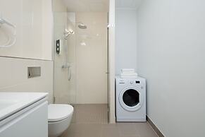 8ERA Business Executive Rotermanni Apts