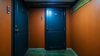 Blacksmith Old Town Apartments