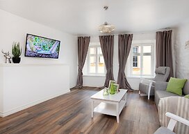 Blacksmith Old Town Apartments