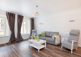 Blacksmith Old Town Apartments