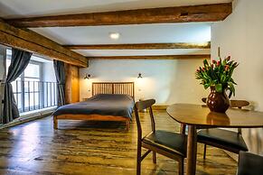 Blacksmith Old Town Apartments