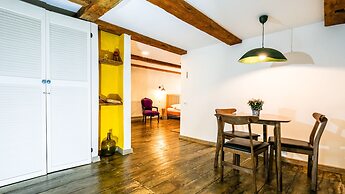 Blacksmith Old Town Apartments