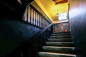 Blacksmith Old Town Apartments