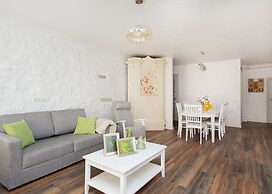 Blacksmith Old Town Apartments