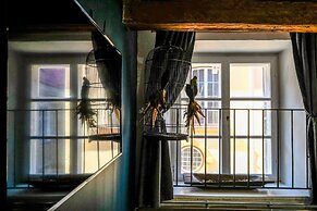 Blacksmith Old Town Apartments