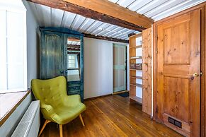 Blacksmith Old Town Apartments