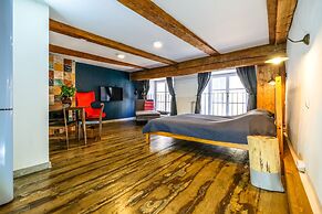 Blacksmith Old Town Apartments