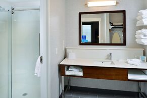 Hampton Inn & Suites Adrian