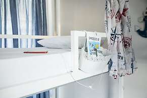 Thanasis Place Hostel